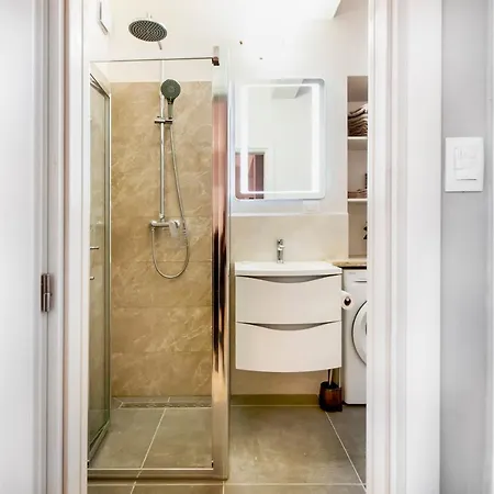 Bella Campagna - Luxury Two Bedroom Daire *