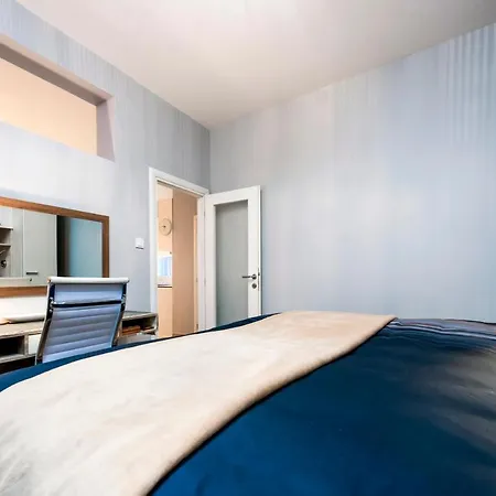 Bella Campagna - Luxury Two Bedroom *