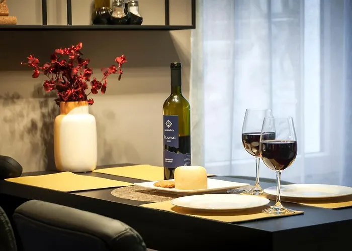 Bella Campagna - Luxury Two Bedroom Lejlighed *